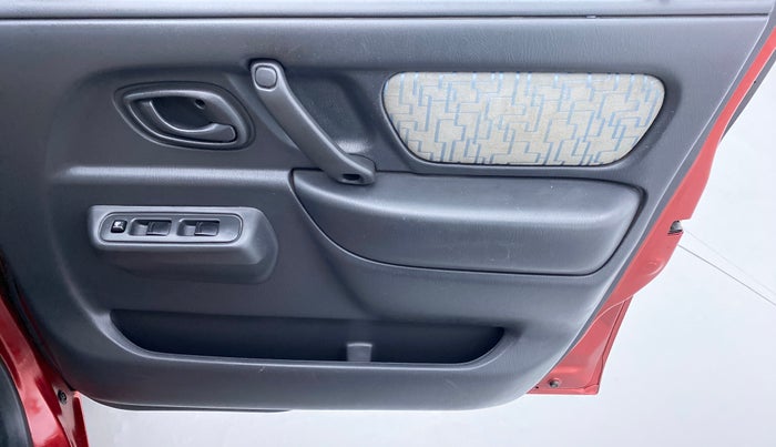 2008 Maruti Wagon R LXI, Petrol, Manual, 56,594 km, Driver Side Door Panels Control