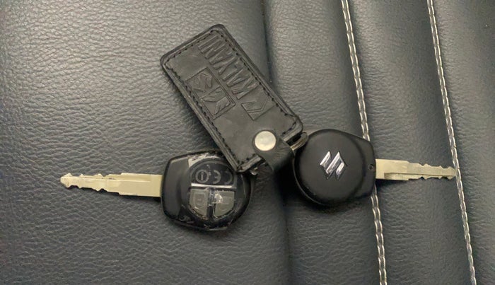 2022 Maruti Dzire VXI, Petrol, Manual, 25,110 km, Key Close Up