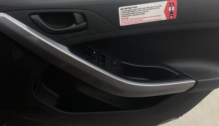 2021 Tata NEXON XMA PETROL, Petrol, Automatic, 13,411 km, Driver Side Door Panels Control
