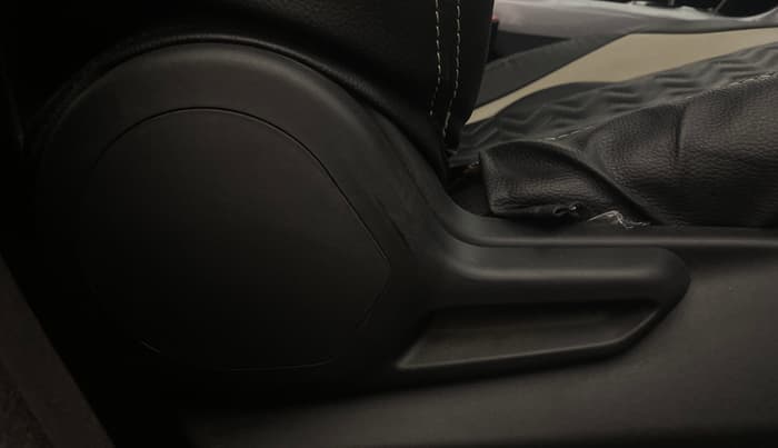 2021 Tata NEXON XMA PETROL, Petrol, Automatic, 13,411 km, Driver Side Adjustment Panel