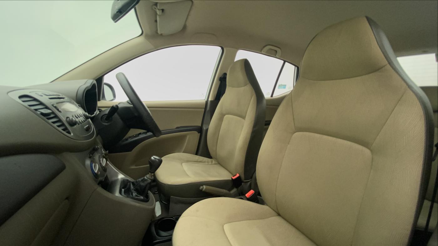 2013 Hyundai i10 SPORTZ 1.2, Petrol, Manual, 31,928 km, Right Side Front Door Cabin