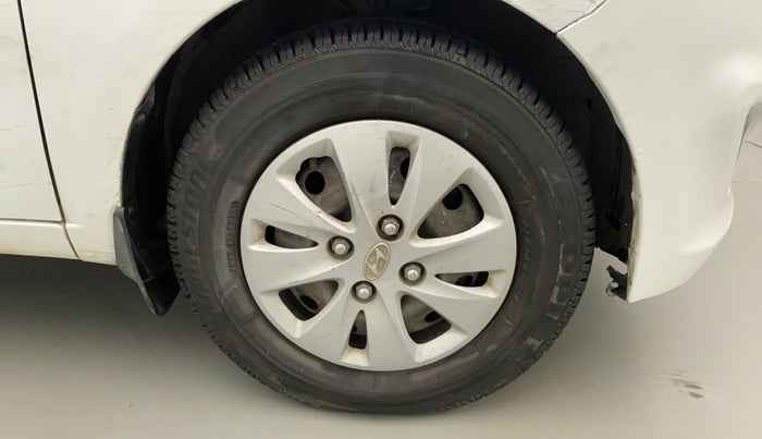2013 Hyundai i10 SPORTZ 1.2, Petrol, Manual, 31,928 km, Right Front Wheel