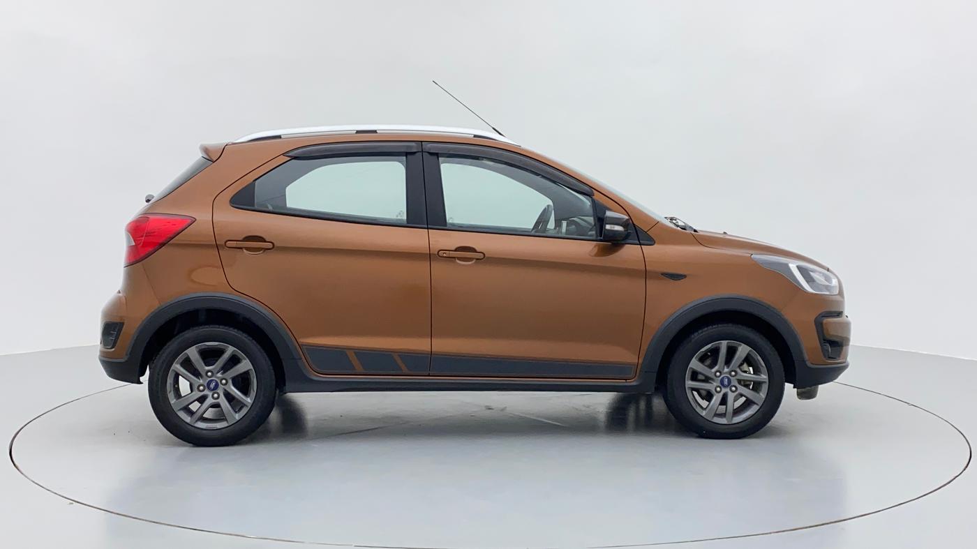 2018 Ford FREESTYLE TITANIUM 1.2 TI-VCT MT, Petrol, Manual, 17,511 km, Right Side View
