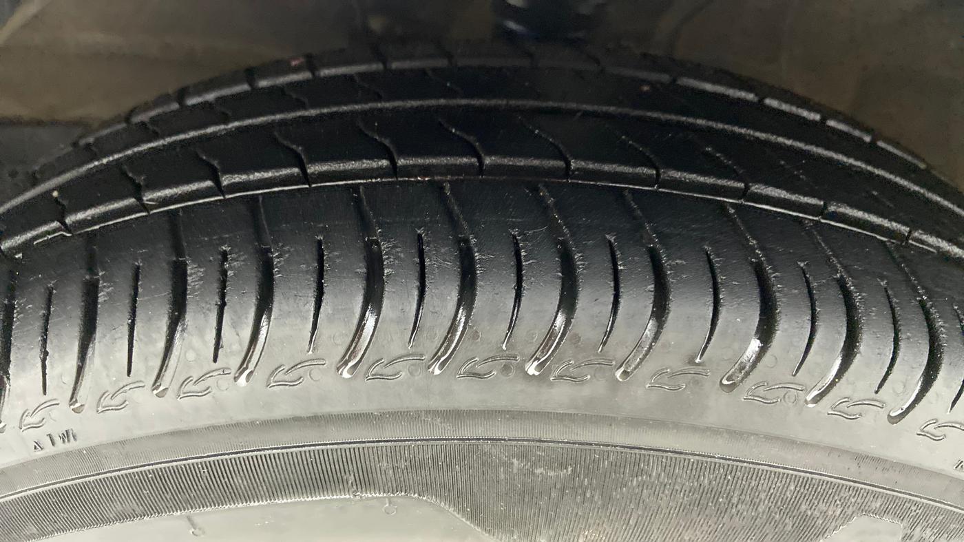 2020 Maruti S PRESSO VXI OPT AGS, Petrol, Automatic, 23,902 km, Left Front Tyre Tread