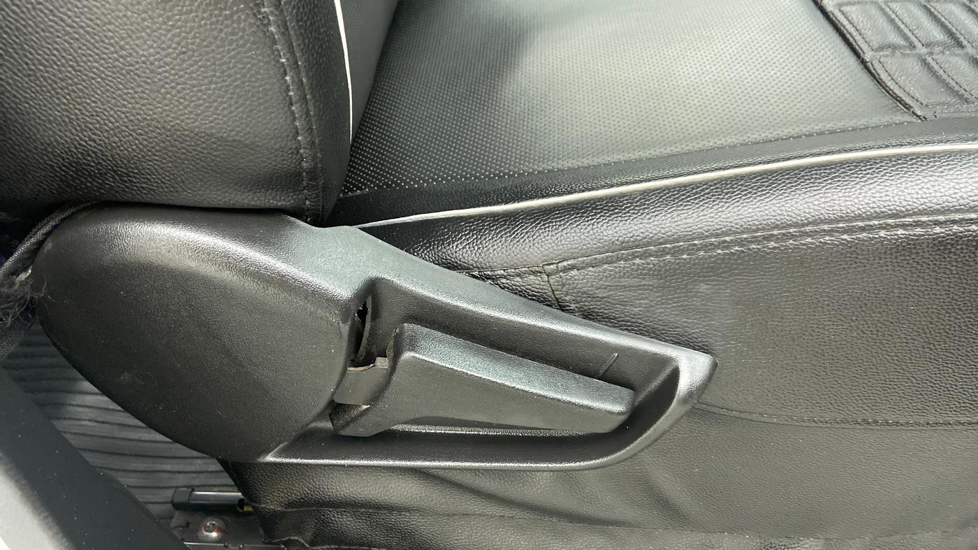 2020 Maruti S PRESSO VXI OPT AGS, Petrol, Automatic, 23,902 km, Driver Side Adjustment Panel