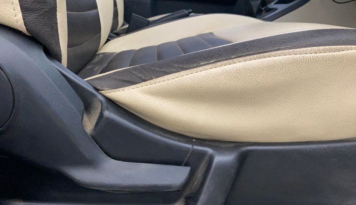 2021 Maruti New Wagon-R LXI CNG (O) 1.0, CNG, Manual, 62,501 km, Driver Side Adjustment Panel