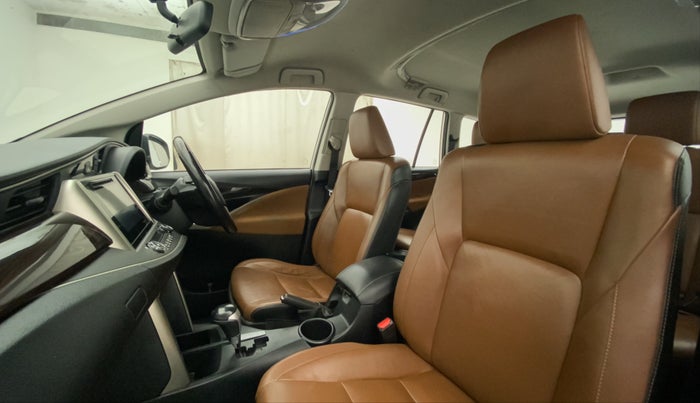 2017 Toyota Innova Crysta 2.8 ZX AT 7 STR, Diesel, Automatic, 99,207 km, Right Side Front Door Cabin