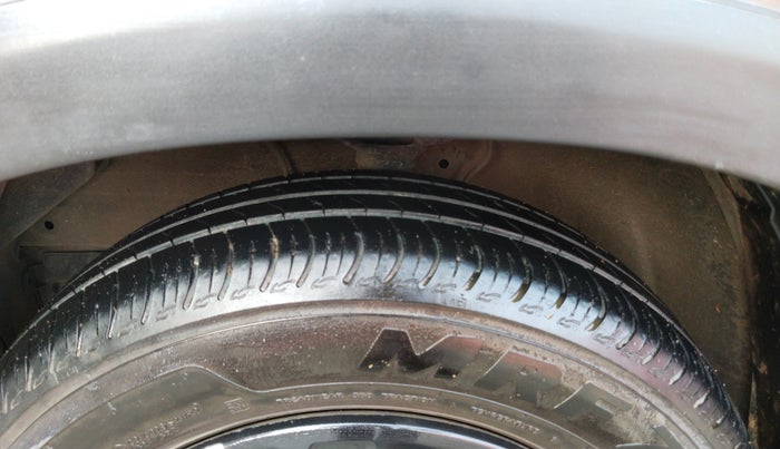 2021 Maruti S PRESSO VXI+, Petrol, Manual, 84,227 km, Left Front Tyre Tread