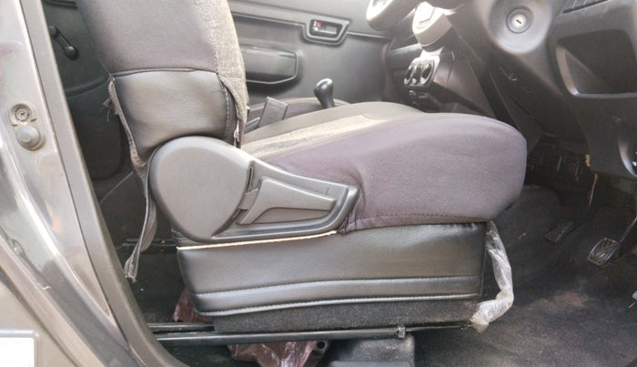 2021 Maruti S PRESSO VXI+, Petrol, Manual, 84,227 km, Driver Side Adjustment Panel