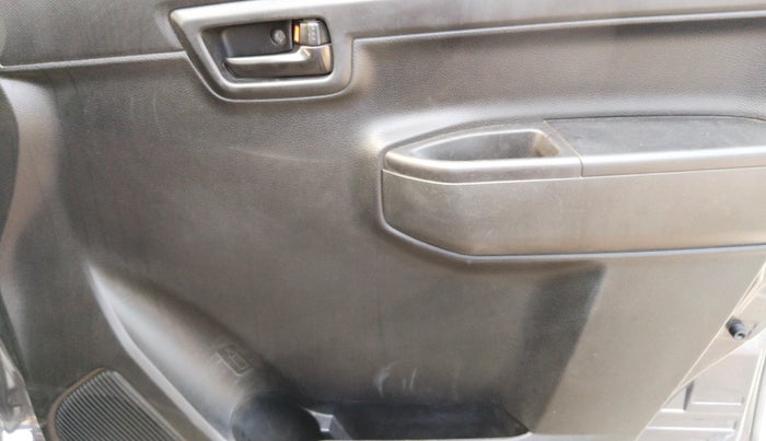 2021 Maruti S PRESSO VXI+, Petrol, Manual, 84,227 km, Driver Side Door Panels Control
