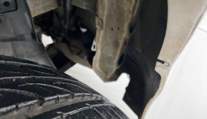 2012 Honda Brio S MT, Petrol, Manual, 98,495 km, Right fender - Lining missing