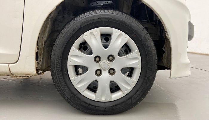 2012 Honda Brio S MT, Petrol, Manual, 98,495 km, Right Front Wheel