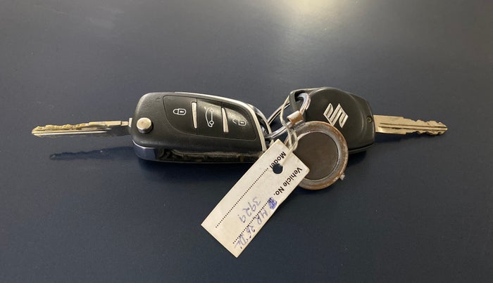 2018 Maruti Baleno DELTA PETROL 1.2, Petrol, Manual, 47,100 km, Key Close Up