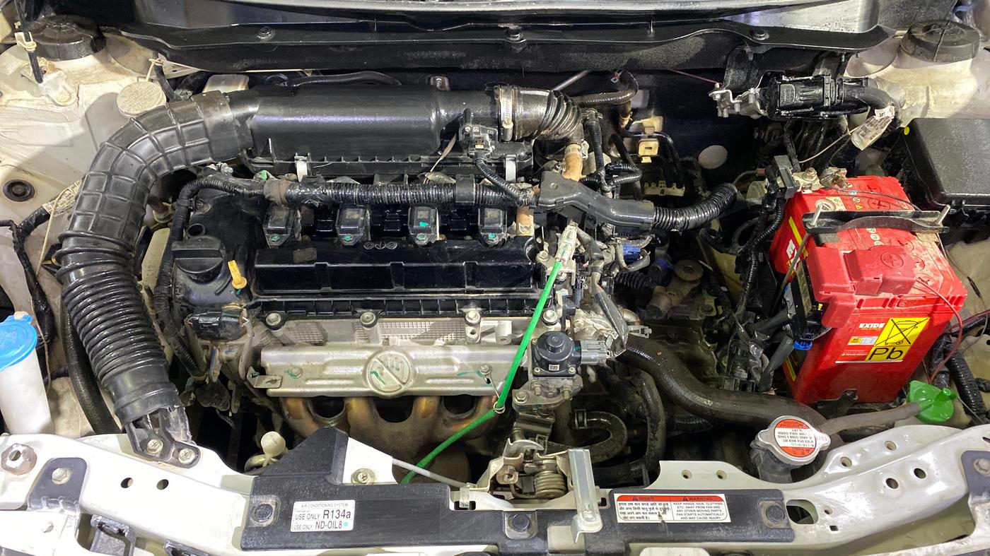 2022 Maruti Swift LXI, Petrol, Manual, 1,39,698 km, Engine View