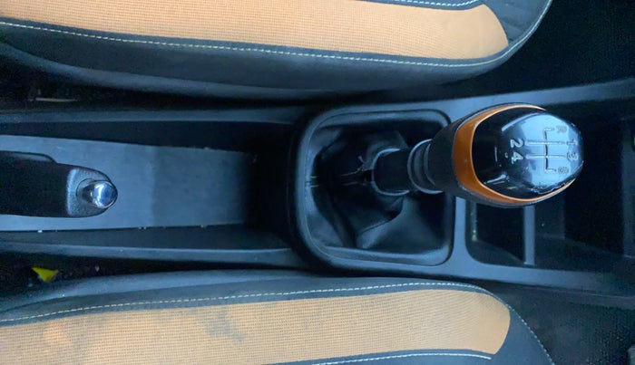 2020 Renault Kwid CLIMBER 1.0 (O), Petrol, Manual, 98,365 km, Gear Lever