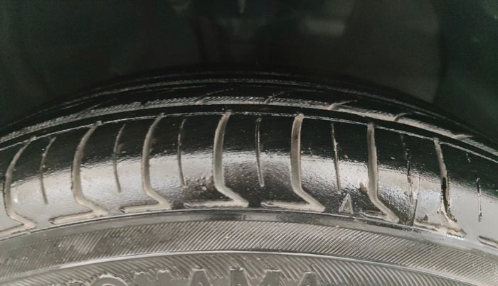 2020 Hyundai NEW SANTRO SPORTZ CNG, CNG, Manual, 44,345 km, Right Front Tyre Tread