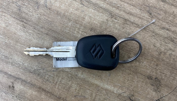 2019 Maruti Swift LXI, Petrol, Manual, 59,574 km, Key Close Up