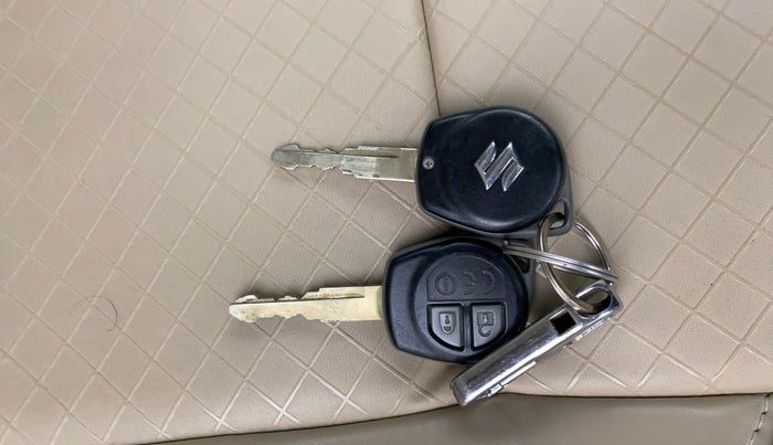 2021 Maruti Dzire VXI, Petrol, Manual, 61,669 km, Key Close Up