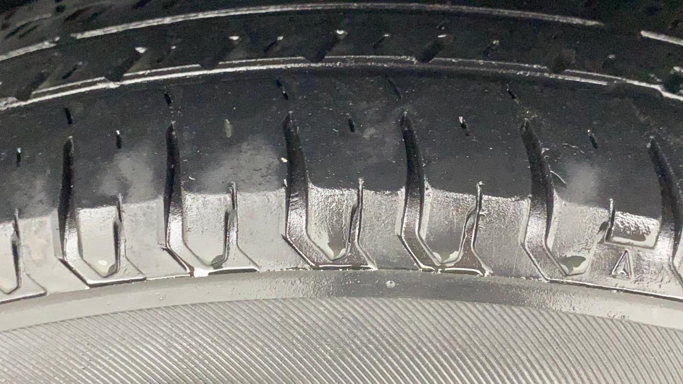 2021 Maruti Dzire VXI, Petrol, Manual, 61,669 km, Left Rear Tyre Tread