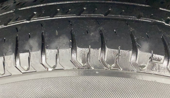 2021 Maruti Dzire VXI, Petrol, Manual, 61,669 km, Left Rear Tyre Tread