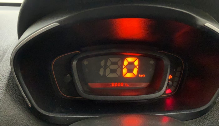 2018 Renault Kwid CLIMBER 1.0, Petrol, Manual, 52,261 km, Odometer Image