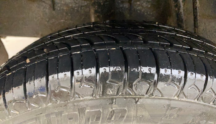 2018 Renault Kwid CLIMBER 1.0, Petrol, Manual, 52,261 km, Right Rear Tyre Tread