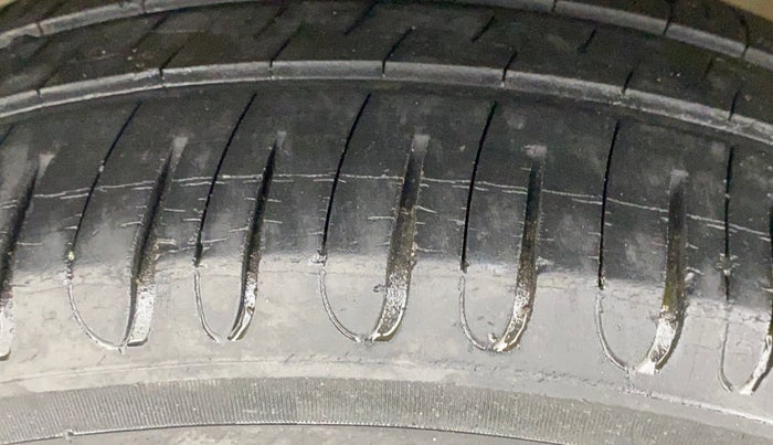 2021 Maruti S PRESSO VXI+, Petrol, Manual, 98,622 km, Left Front Tyre Tread