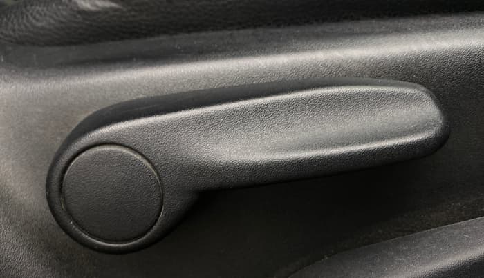 2019 Jeep Compass SPORT 1.4 PETROL, Petrol, Manual, 31,708 km, Driver Side Adjustment Panel