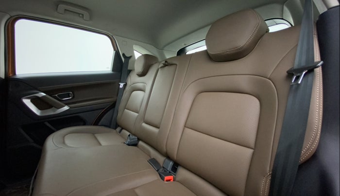 2019 Tata Harrier XZ 2.0L Kryotec, Diesel, Manual, 36,857 km, Right Side Rear Door Cabin