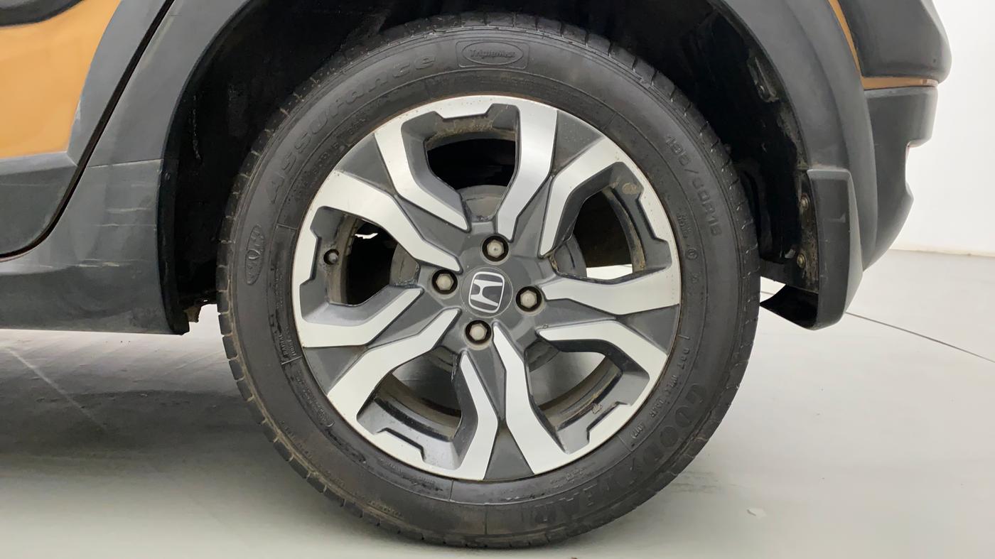 2017 Honda WR-V 1.2 i-VTEC VX MT, Petrol, Manual, 33,838 km, Left Rear Wheel