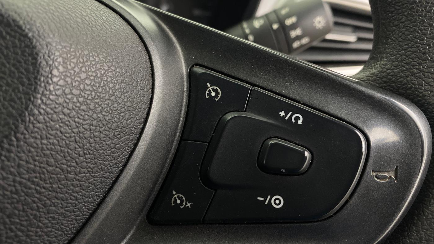 2021 Tata ALTROZ XZ DIESEL, Diesel, Manual, 49,896 km, Adaptive Cruise Control
