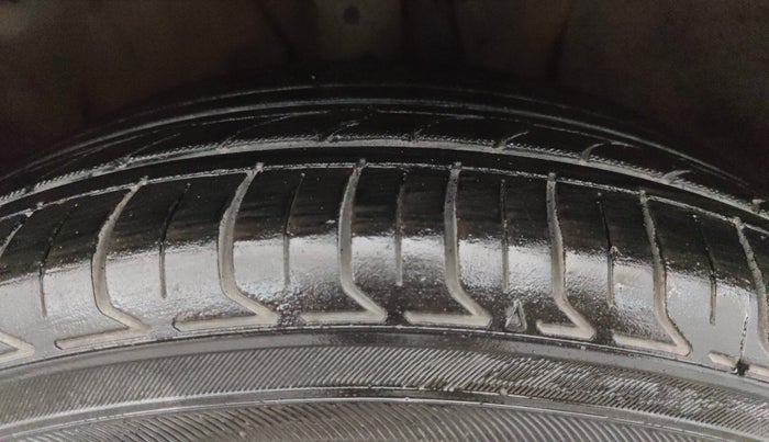 2021 Hyundai VENUE SX 1.0 TURBO IMT, Petrol, Manual, 1,15,386 km, Right Front Tyre Tread