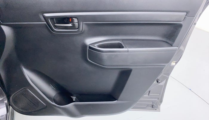 2020 Maruti S PRESSO VXI PLUS, Petrol, Manual, 76,494 km, Driver Side Door Panels Control