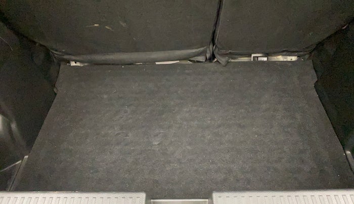 2024 Toyota Urban Cruiser Taisor V 1.0 Petrol AT, Petrol, Automatic, 25,543 km, Boot Inside