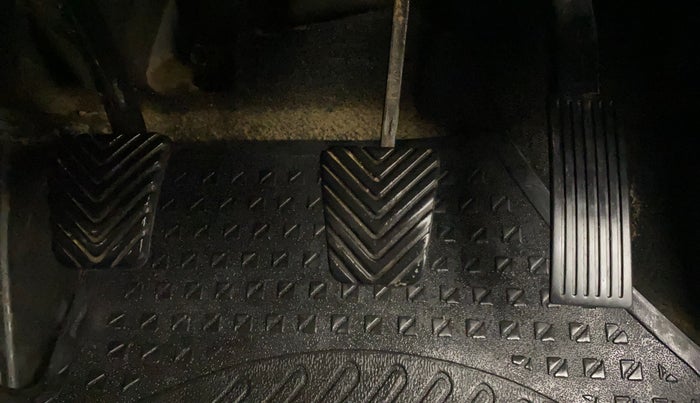 2012 Hyundai i20 MAGNA 1.2, Petrol, Manual, 90,411 km, Pedals