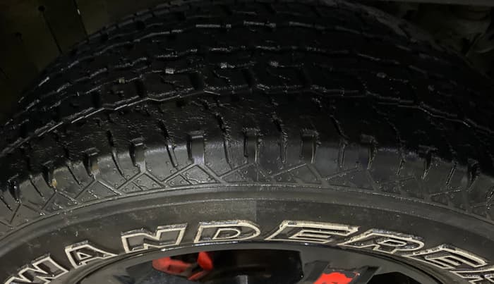 2021 Mahindra Thar LX PETROL HT 4WD AT, Petrol, Automatic, 29,267 km, Right Front Tyre Tread