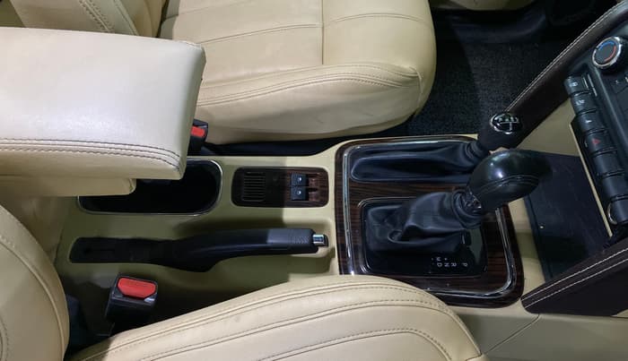 2021 Mahindra Thar LX PETROL HT 4WD AT, Petrol, Automatic, 29,267 km, Gear Lever