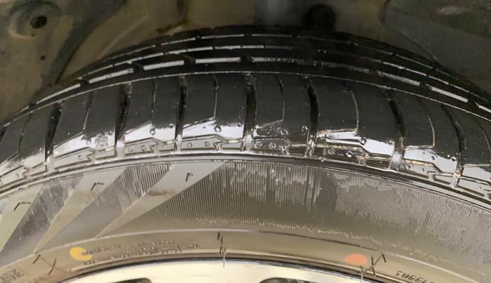 2021 MG HECTOR SHARP 1.5 PETROL CVT, Petrol, Automatic, 50,581 km, Right Front Tyre Tread