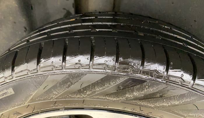 2021 MG HECTOR SHARP 1.5 PETROL CVT, Petrol, Automatic, 50,581 km, Right Rear Tyre Tread