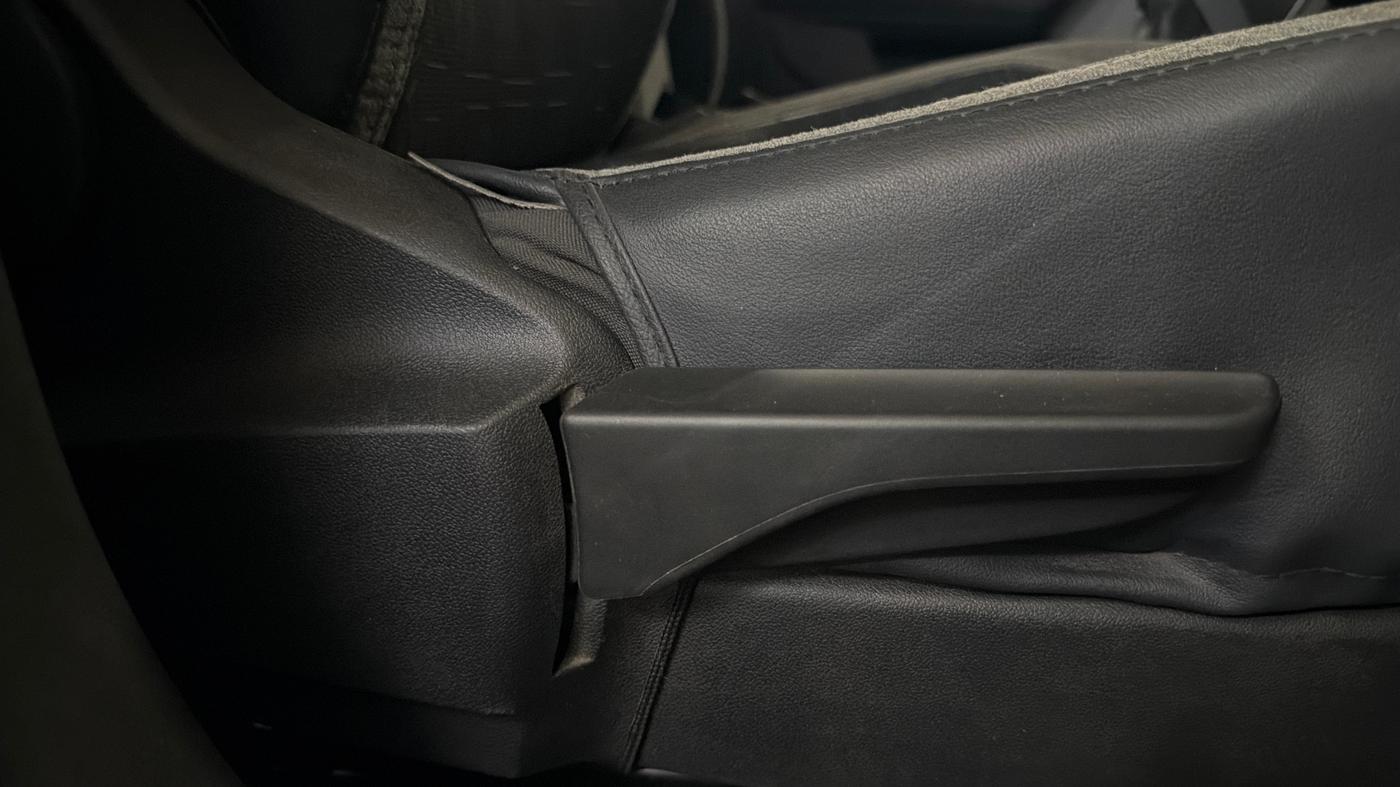 2023 Skoda KUSHAQ Active plus 1.0 TSI , Petrol, Manual, 80,219 km, Driver Side Adjustment Panel