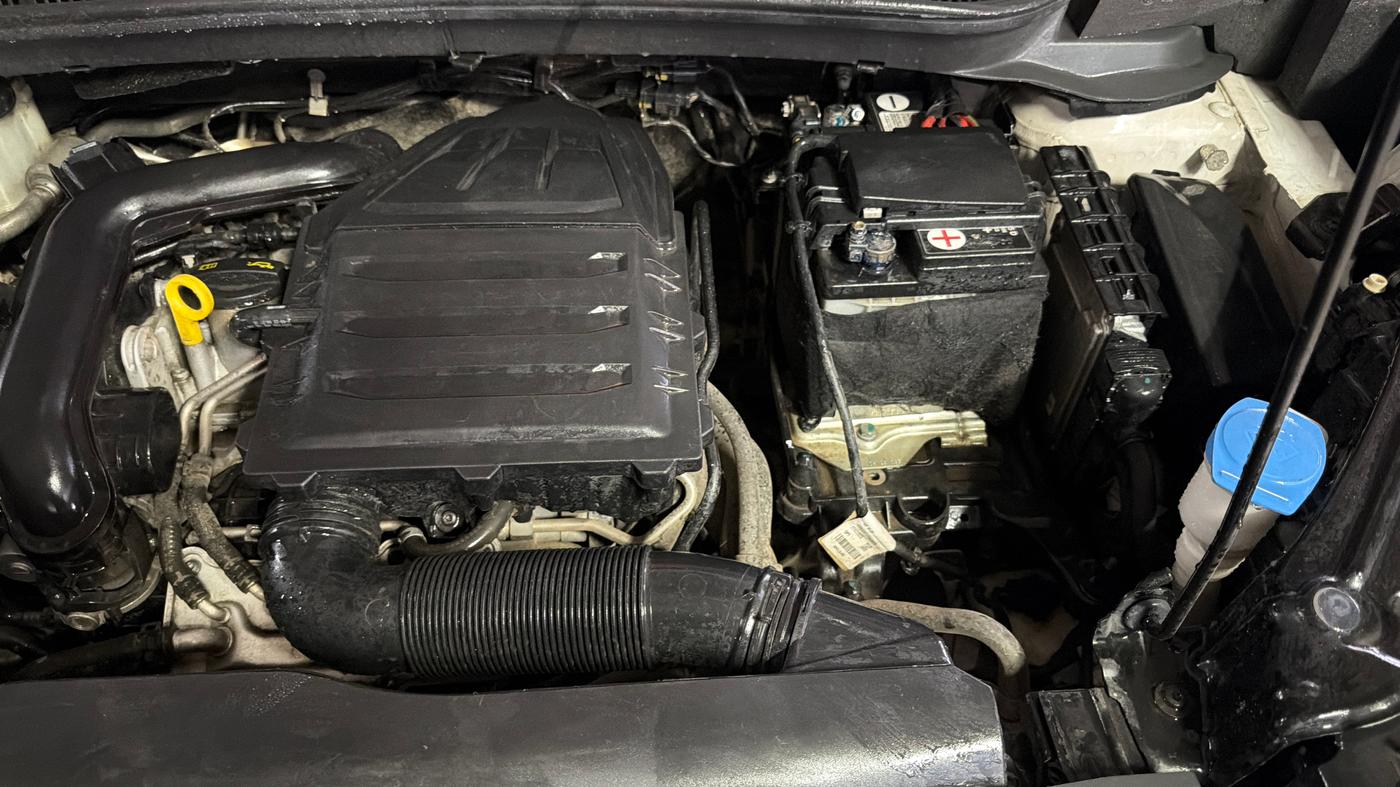 2023 Skoda KUSHAQ Active plus 1.0 TSI , Petrol, Manual, 80,219 km, Engine View - Left