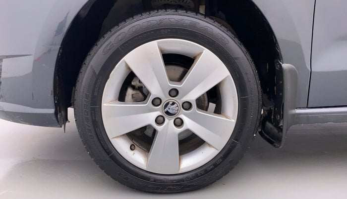 2020 Skoda Rapid 1.0 AMBITION TSI MT, Petrol, Manual, 33,012 km, Left Front Wheel