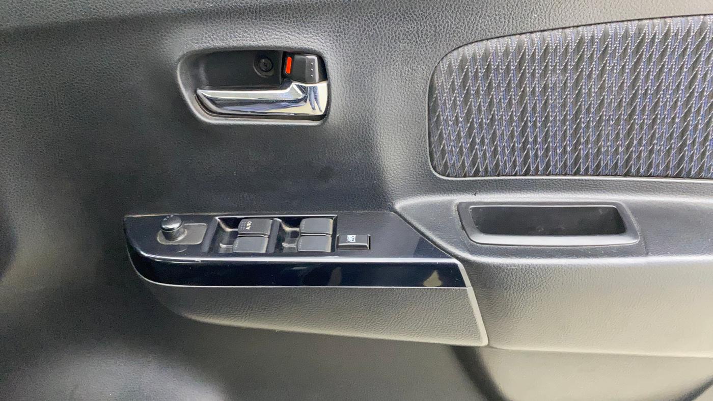 2014 Maruti Wagon R Stingray VXI, Petrol, Manual, 55,983 km, Driver Side Door Panels Control