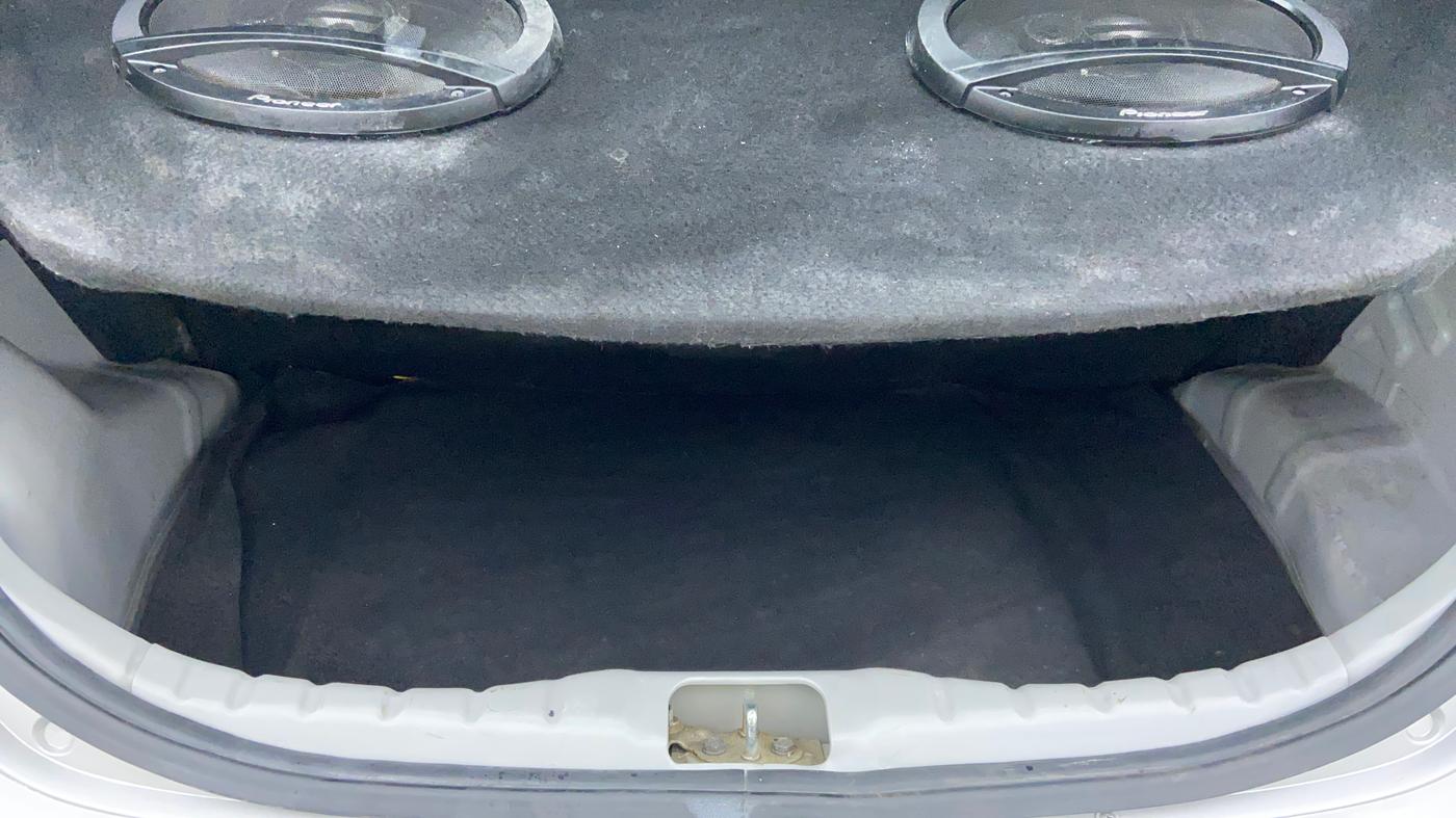 2017 Hyundai Eon ERA +, Petrol, Manual, 39,780 km, Boot Inside