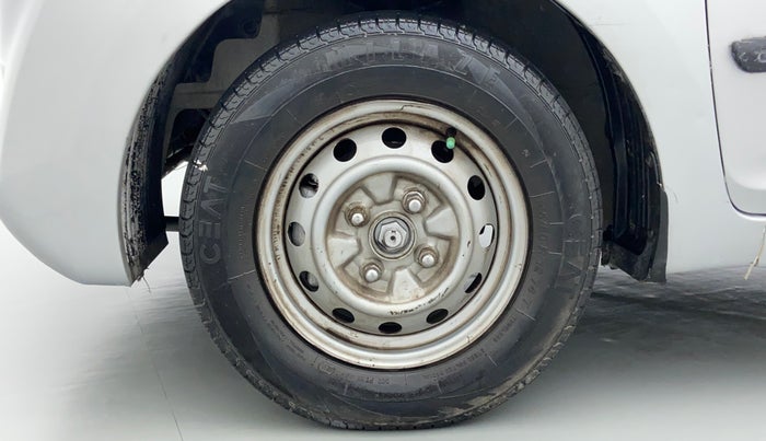 2017 Hyundai Eon ERA +, Petrol, Manual, 39,780 km, Left Front Wheel