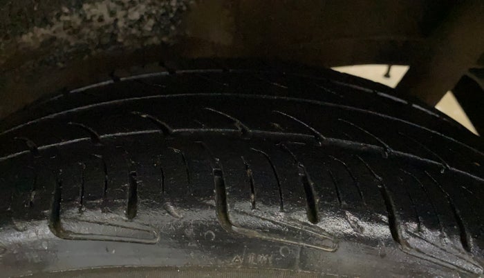 2018 Maruti Wagon R 1.0 VXI, Petrol, Manual, 57,177 km, Left Rear Tyre Tread