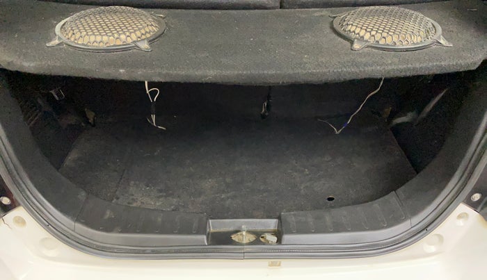 2018 Maruti Wagon R 1.0 VXI, Petrol, Manual, 57,177 km, Boot Inside