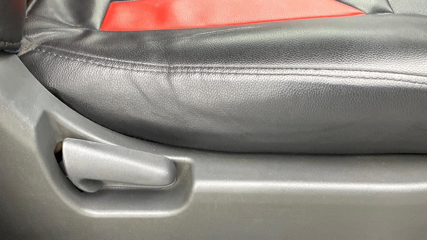 2012 Maruti Wagon R 1.0 VXI, Petrol, Manual, 58,454 km, Driver Side Adjustment Panel