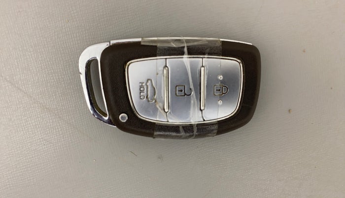 2015 Hyundai Grand i10 ASTA 1.1 CRDI (O), Diesel, Manual, 72,979 km, Key Close Up