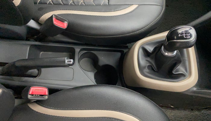 2015 Hyundai Grand i10 ASTA 1.1 CRDI (O), Diesel, Manual, 72,979 km, Gear Lever